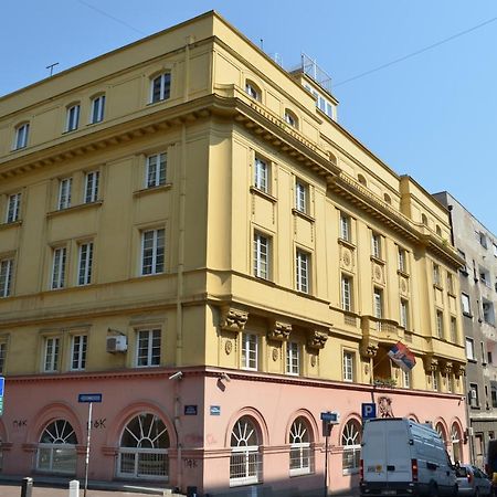 Petar Drapsin Hostel Belgrade Exterior photo