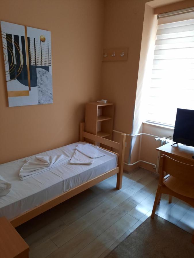 Petar Drapsin Hostel Belgrade Exterior photo